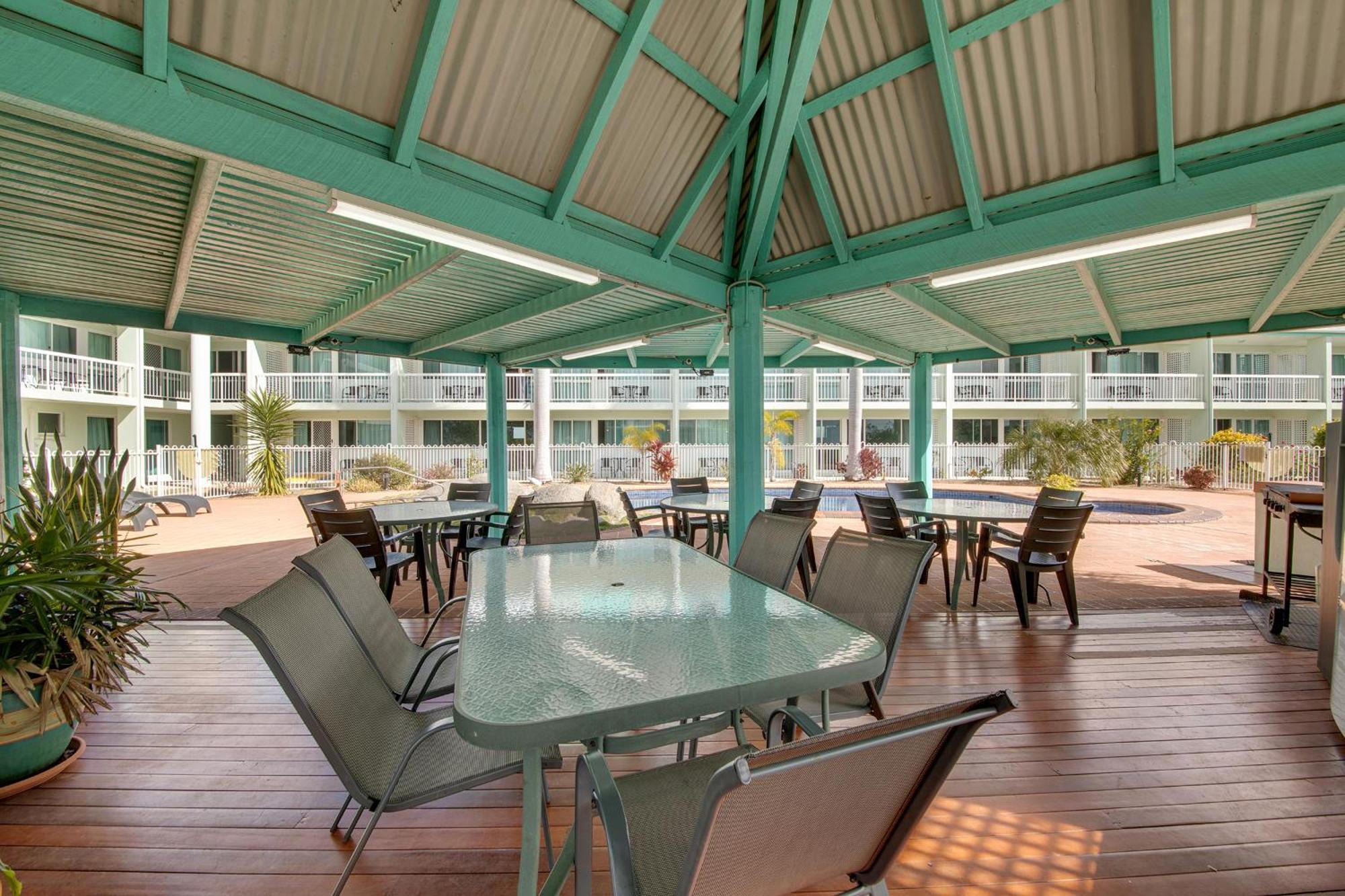 Reef Adventureland Motor Inn Таннум-Сендс Екстер'єр фото