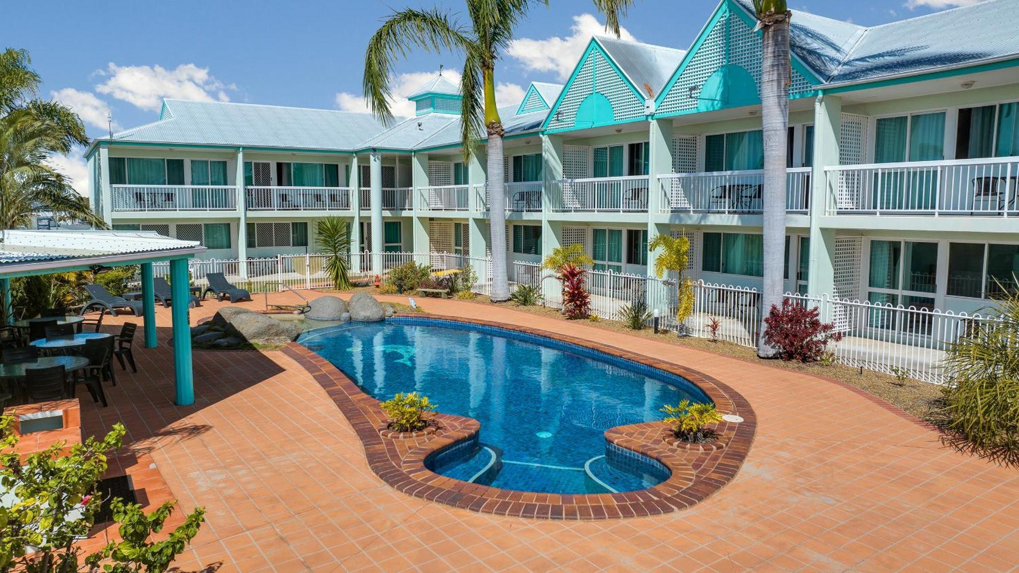 Reef Adventureland Motor Inn Таннум-Сендс Екстер'єр фото