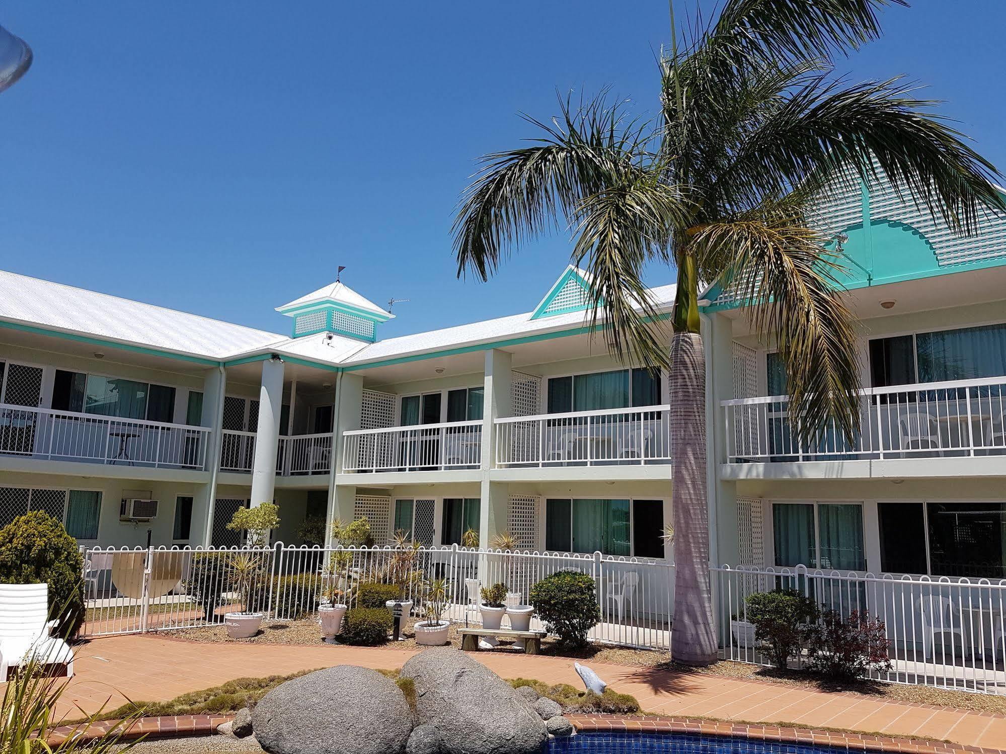 Reef Adventureland Motor Inn Таннум-Сендс Екстер'єр фото